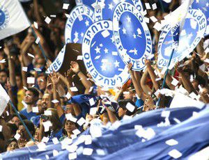 Cruzeiro vence Botafogo por 3 a 0 e dispara na liderança do Brasileirão