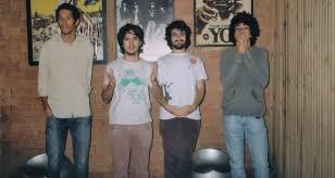 Banda alternativa Boogarins é atração na casa de show Metrópolis