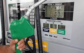 Petrobras anuncia reajuste de preço do combustível neste sábado