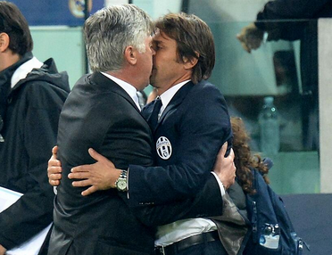 Técnicos de Real Madrid e Juventus são flagrados em 'momento carinhoso'