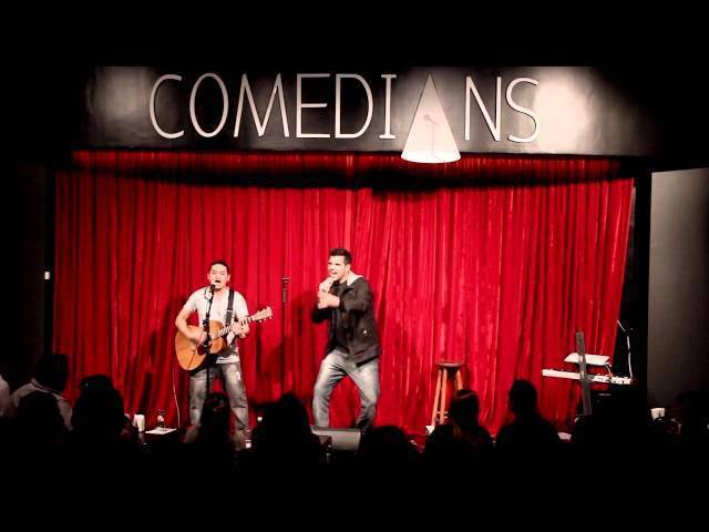 Gus Fernandes e André Santi apresentam stand up no Goiânia Ouro