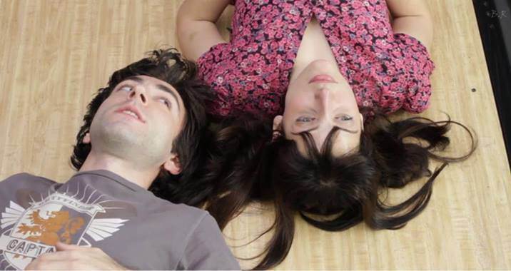 Clarice Falcão estrela filme 'Eu Não Faço a Menor Ideia do Que Eu Tô Fazendo Com a Minha Vida'
