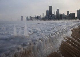 Frio recorde de - 26 º congela lago nos Estados Unidos