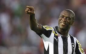 Seedorf deixa Botafogo para ser novo técnico do Milan