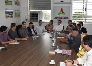 Na manhã da última segunda-feira, 2, o prefeito Gustavo Mendanha reuniu todos os seus secretários para a primeira reunião. Einstein Paniago estava presente | Foto: Rodrigo Estrela