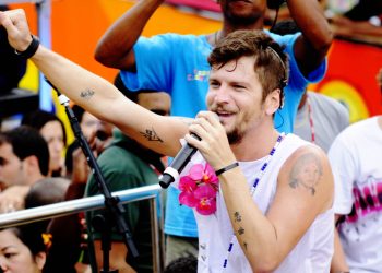 Ex-integrante da Banda Eva. Saulo Fernandes, agita Goiânia no fim de semana| Foto: Divulgação