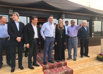 Príncipe Muqrin Bin Abdulaziz Al Saud e o governador de Goiás, Marconi Perillo, na Árabia Saudita | Foto: Gabinete de Imprensa do Governador de Goiás