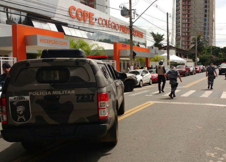 Crime ocorreu em frente ao Colégio Prepara Enem, na Rua 36, Setor Marista | Foto: Guilherme Coelho