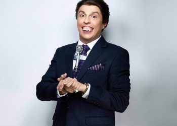 Wellington Muniz ficou famoso principalmente por causa de sua imitação do apresentar Sílvio Santos | Foto: Divulgação