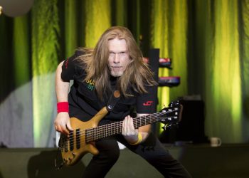 Show nostálgico revive os clássicos dos Engenheiros do Hawaii, além de músicas de diferentes fases da carreira de Humberto Gessinger | Foto: Divulgação