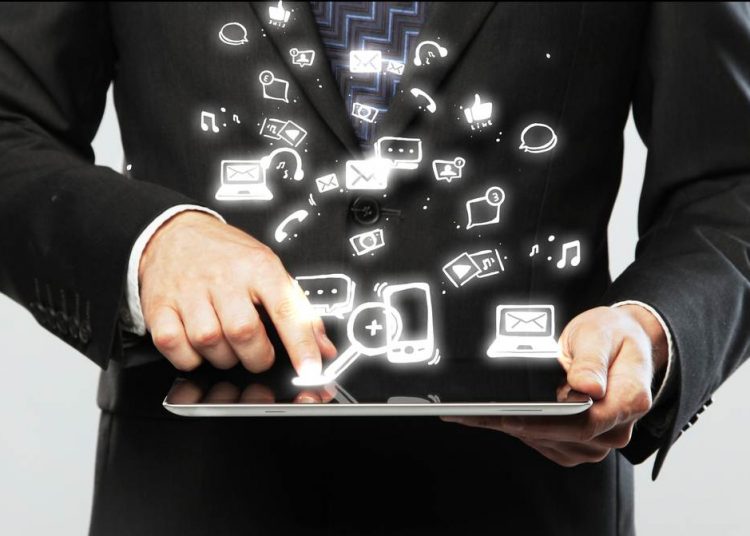 Ponto eletrônico e banco de horas ajudam no controle dentro das empresas | Foto: Reprodução