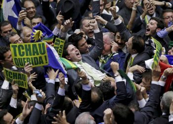 Hashtag #UmAnoDeGolpe relembra abertura do processo de impeachment há exatamente um ano | Foto: Reprodução