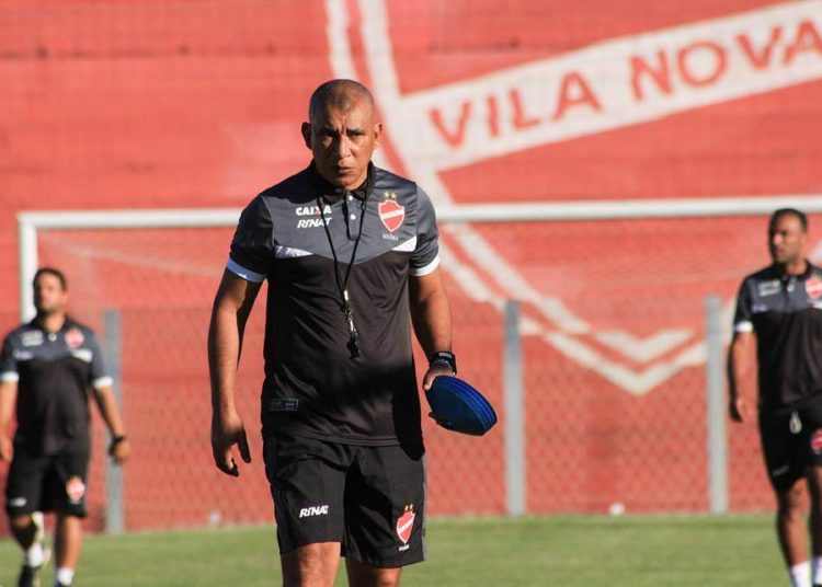 Técnico do Vila Nova, Hemerson Maria | Foto: Reprodução/Vila Nova