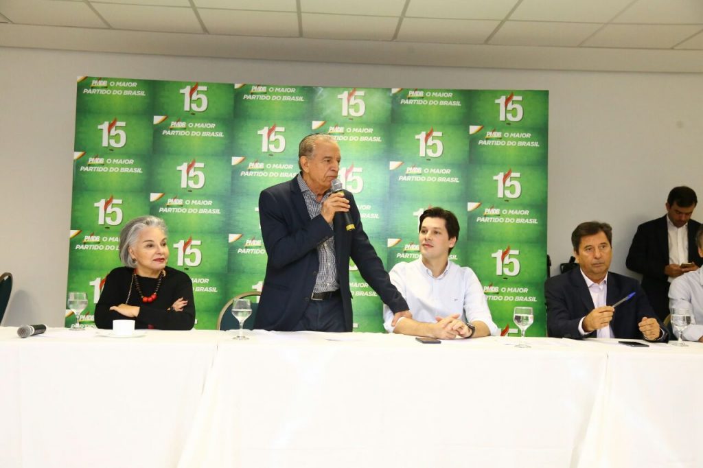 Em evento, prefeito Iris Rezende prega união do PMDB | Foto: Divulgação