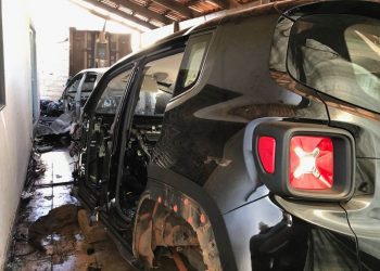 Jeep Renegade e Volkswagen Jetta estavam entre os veículos encontrados | Foto: Divulgação/PMGO