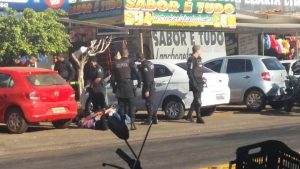 Abordagem ocorreu na Avenida Pedro Ludovico. | Foto: Divulgação