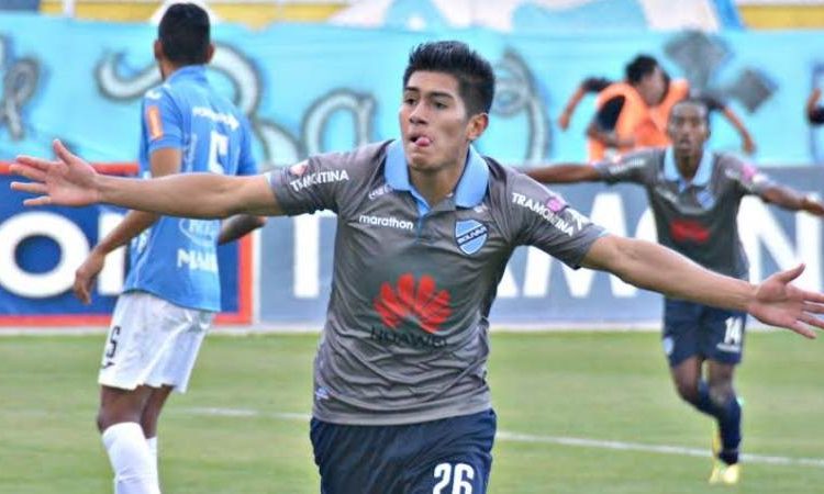 Lateral direito Erwin Saavedra tem 21 anos de idade | Foto: Reprodução