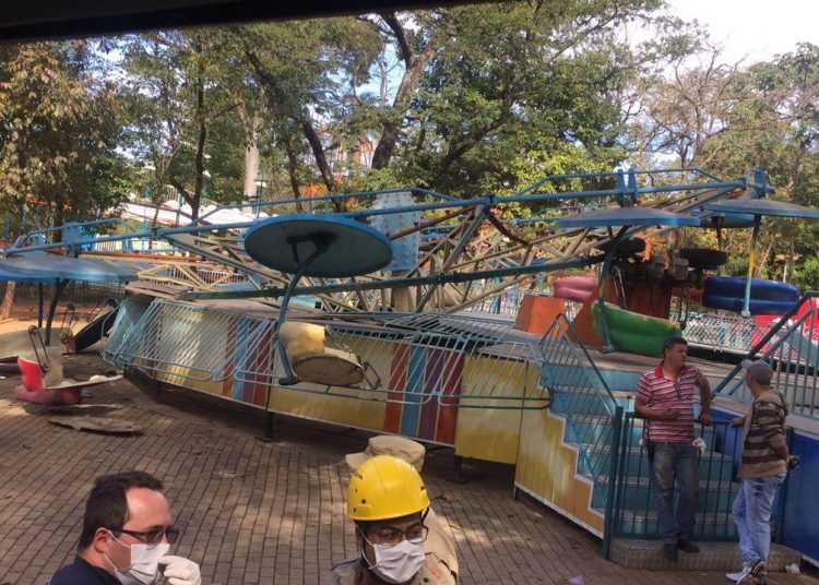 Twister saiu do eixo e deixou 13 feridos na última quarta, 26 | Foto: Reprodução/Whatsapp