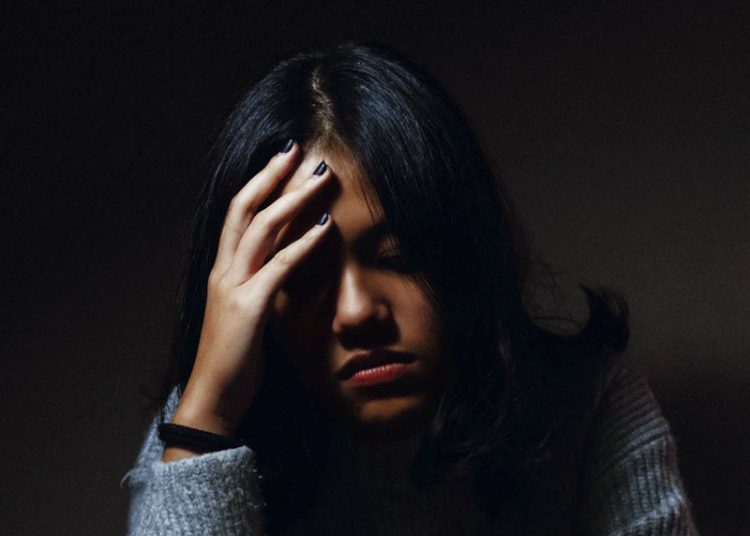 Potencial cura da enxaqueca baseia-se na liberação de uma pressão nos nervos da cabeça | Foto: Reprodução