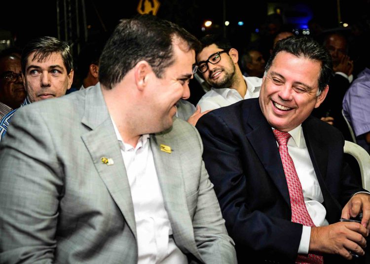 Prefeito de Aparecida de Goiânia Gustavo Mendanha (PMDB) e governador de Goiás Marconi Perillo (PSDB) | Foto: Reprodução/Prefeitura de Aparecida