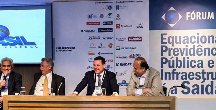 Governador Marconi Perillo defende reforma da previdência em palestra no RJ | Foto: Divulgação