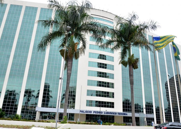 Governo do Estado encaminhou propostas de criação de cargos e funções comissionadas à Alego em agosto | Foto: Eduardo Ferreira