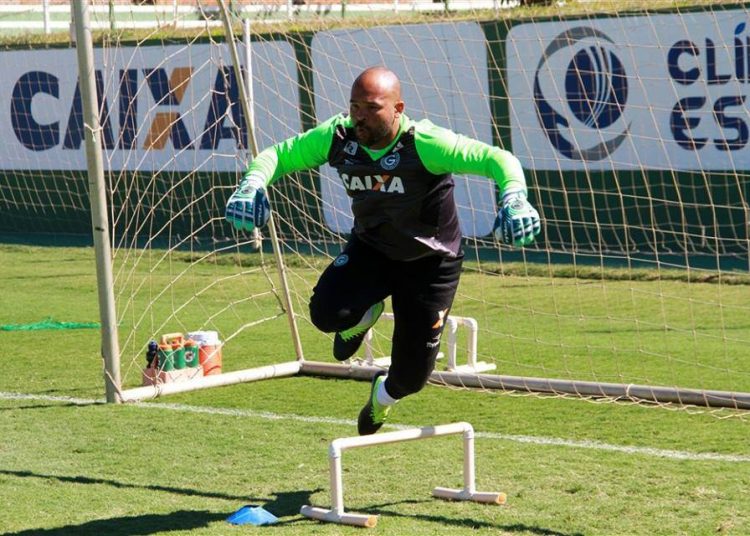 Goleiro Márcio, 36 anos, assume função de gestor de futebol do Goiás | Foto: Rosiron Alves/Goiás EC