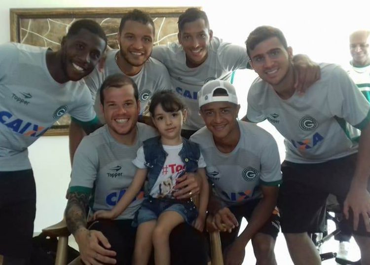 Juju conquistou a simpatia dos jogadores do Verdão | Foto: Reprodução/Facebook