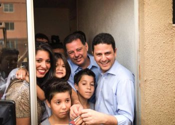 Governador Marconi Perillo visita apartamentos do Residêncial Nelson Mandela | Foto: Divulgação