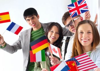 Estudantes que querem fazer intercâmbio | Imagem ilustrativa