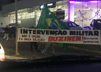 Faixa foi exposta em Goiânia na última quarta-feira, 4 | Foto: Leitor / WhatsApp