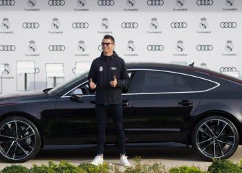 Audi RS7 foi presente da montadora ao craque Cristiano Ronaldo | Foto: Reprodução