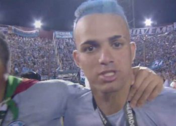Comemorando título da Libertadores, Luan provocou rival do Inter: 'É um c...!' | Foto: Reprodução/ TV Globo