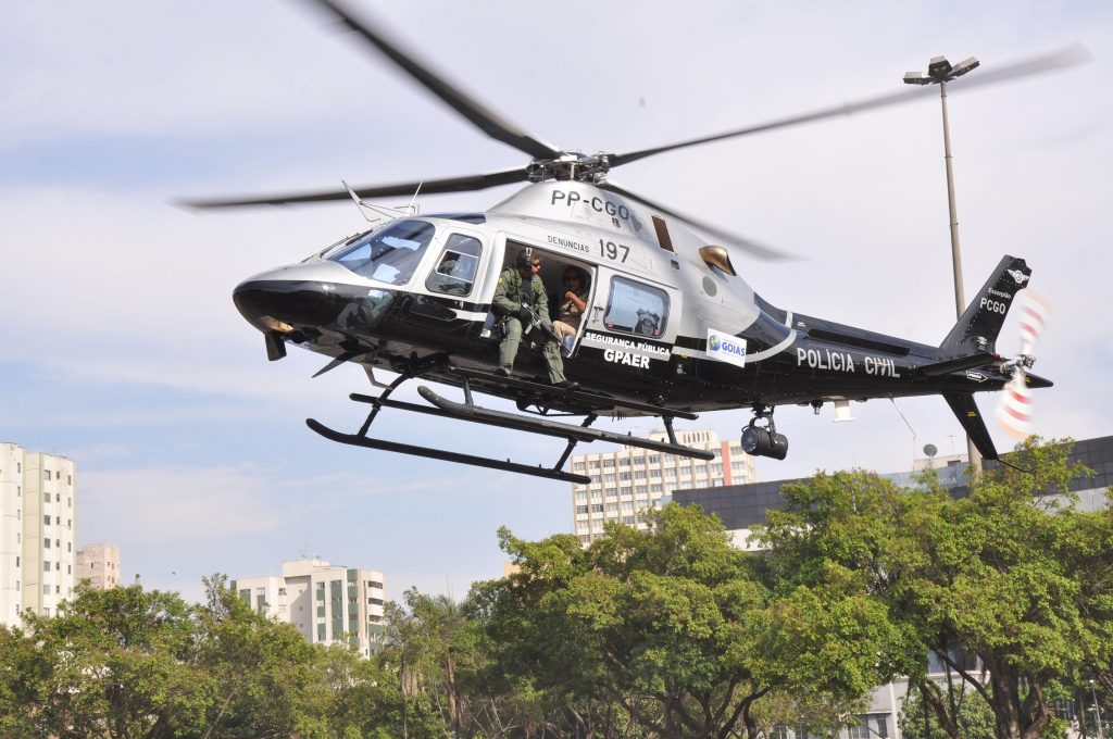 Helicóptero da Polícia Civil do Estado de Goiás caiu em 8 de maio de 2012 no município de Piranhas, região sudoeste de Goiás | Foto: Reprodução