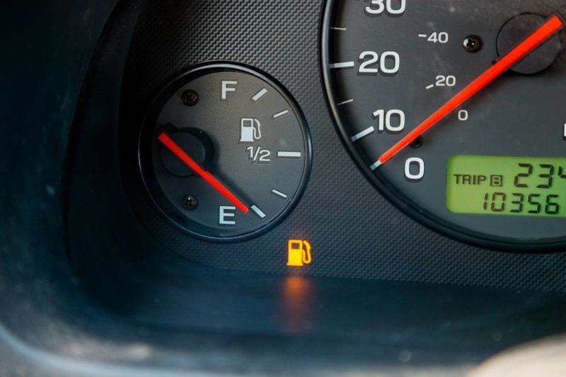 quantos km anda o carro na reserva