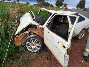 GO-219: Mulher morre e criança fica ferida em acidente entre Guapó e Aragoiânia | Foto: Reprodução