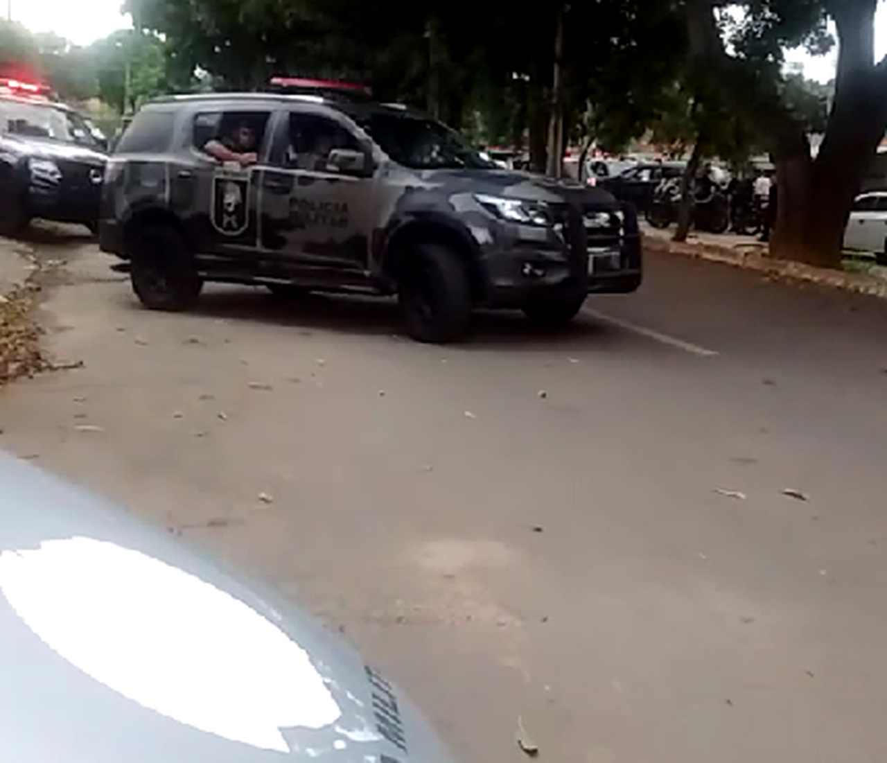 Homem é baleado em troca de tiros com a Rotam no Novo Mundo