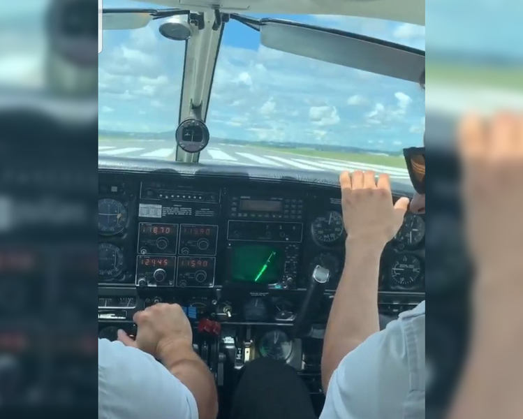 SUSTO: Motor de avião falha no ar durante viagem de deputado goiano