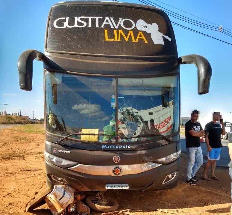Acidente ônibus Gusttavo Lima