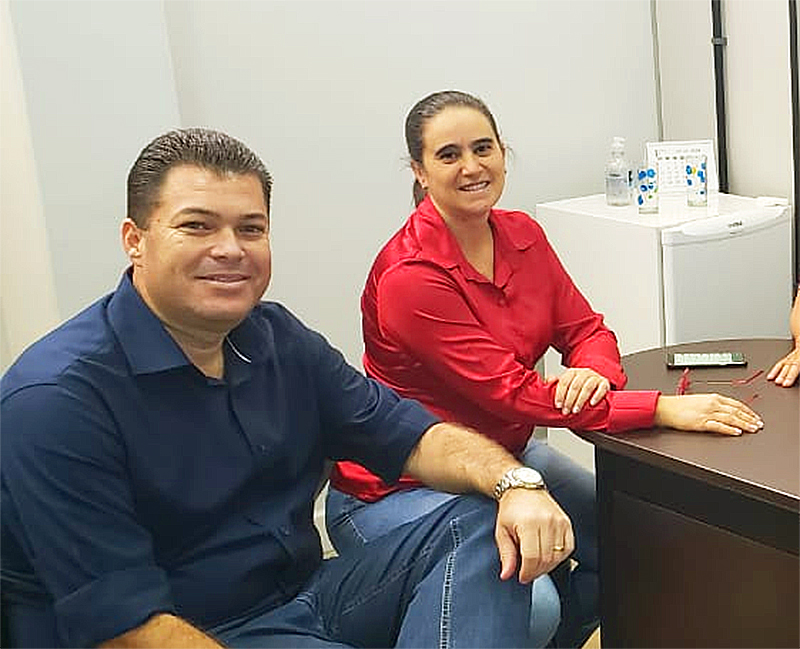 Presidente estadual do PT, Kátia Maria, esteve em Aparecida na manhã desta terça, 3, e encontrou-se com o secretário municipal do Trabalho Adriano Montovani | Foto: Folha Z