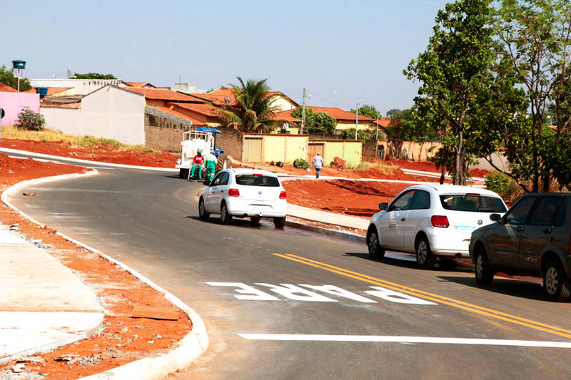 Seinfra planeja lançar até 18 frentes de asfalto em Aparecida em 2020 | Foto: Enio Medeiros