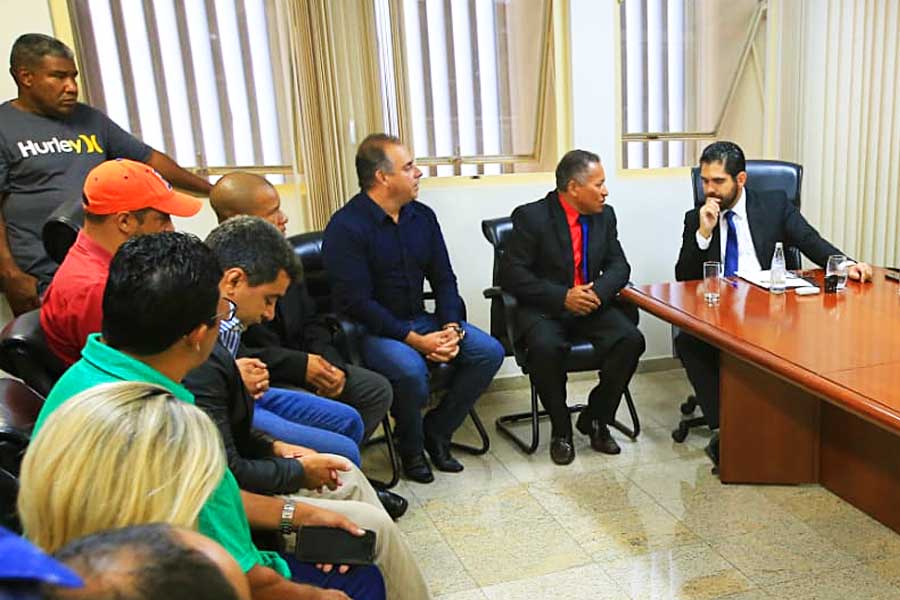 Carlos Moreira é o novo presidente municipal do Cidadania. Na imagem, da direita para a esquerda, Lincoln Tejota, Aldivo Araújo e Carlos Moreira | Foto: Divulgação