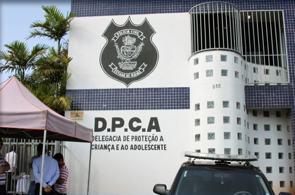 casal suspeito fogo casa