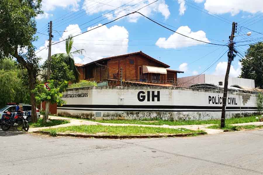PC prende suspeitos de matar músico que fazia bico de Natal em Aparecida