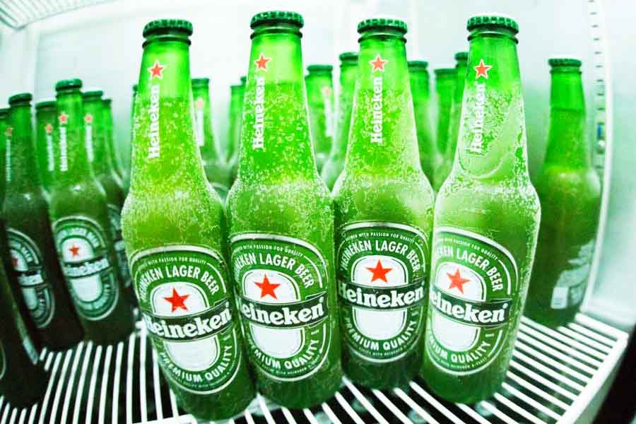 Lote de long necks da Heineken sofre recall por risco de vidro lascar | Foto: Divulgação