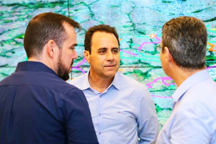 Na imagem, Gustavo Mendanha, Veter Martins e Francisco Júnior | Foto: Reprodução