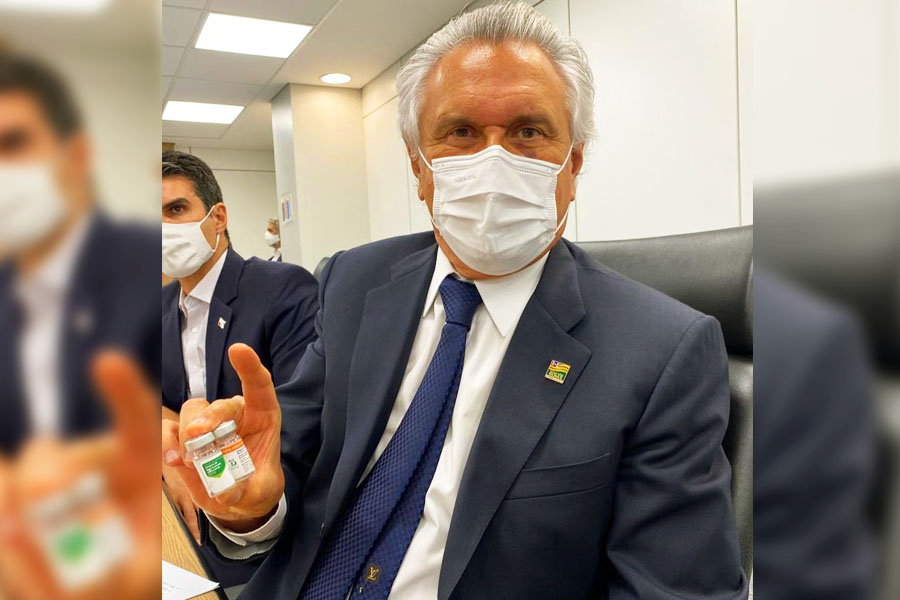 'Apresento a vocês a Vacina Butantan-Sinovac contra a covid-19', escreveu o governador Ronaldo Caiado nas redes sociais | Foto: Reprodução