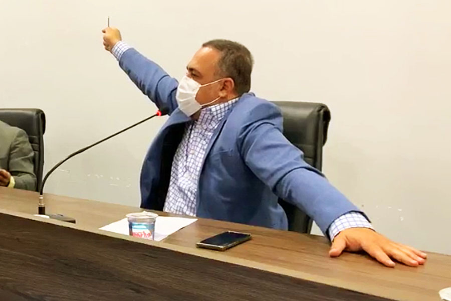 Presidente da Câmara reclama de extorsão da imprensa