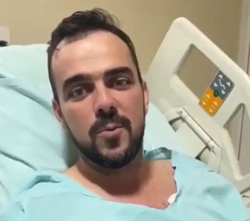 Gustavo Mendanha recebe alta hospitalar