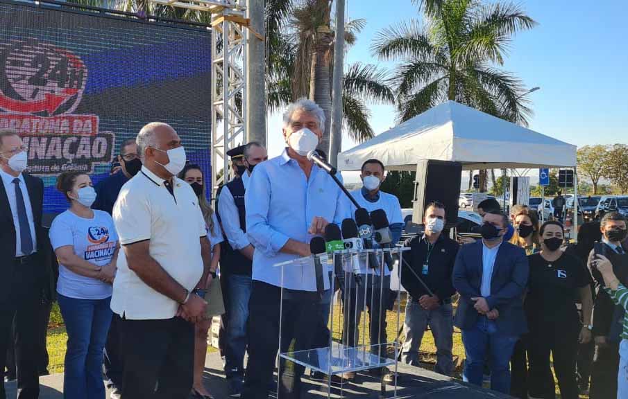 "Imprescindível", Caiado reforça importância da 2ª dose contra Covid